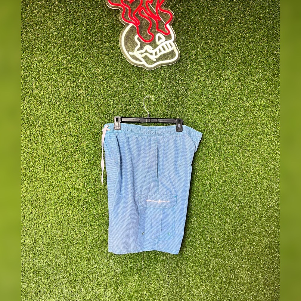 RAULPH LAUREN POLO CLUB SWIM SUIT💙
Size Medium- Fits Overaized
9/10 Condition💙
